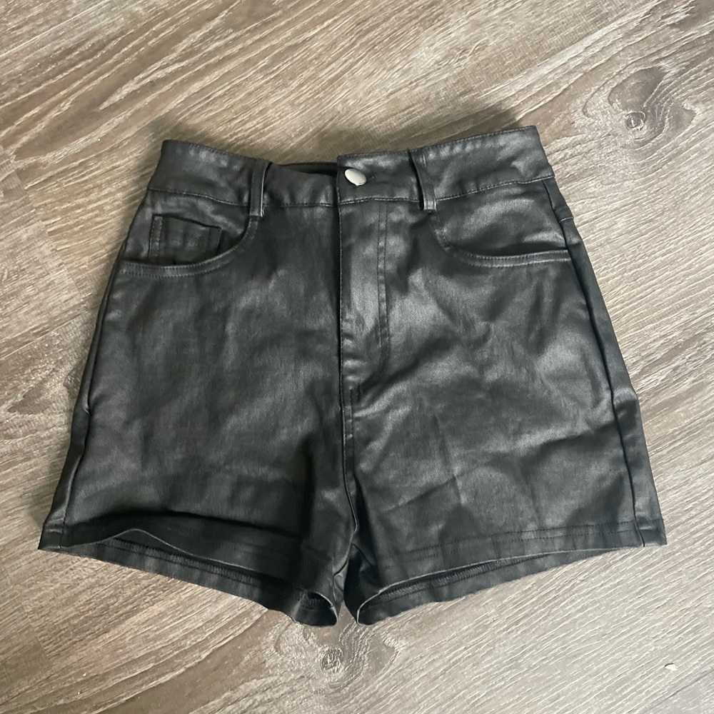 Faux leather shirts high waisted xs